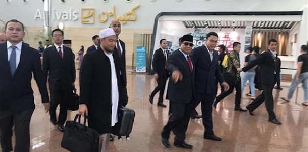 Ini foto lama yang diedarkan Seword yang menyebutkan Prabowo Subianto sedang berada di luar negeri, Jumat.
