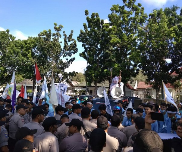 Foto: Aksi Mahasiswa Unri yang mengenang 21 tahun era reformasi. Zar/Riau1.