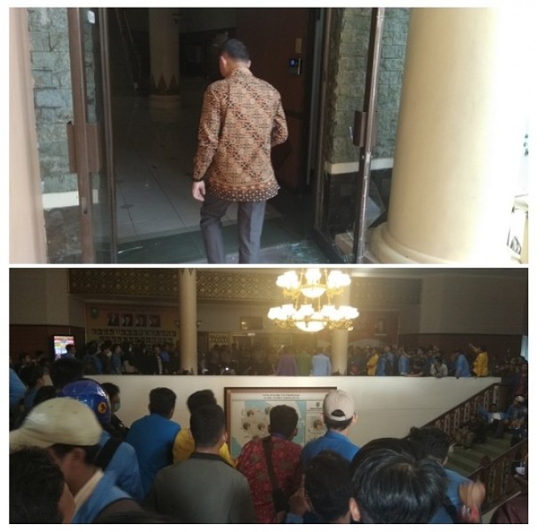 Pintu masuk lantai satu DPRD Riau dirusak (atas) dan ratusan mahasiswa berhasil masuk ke dalam Gedung DPRD Riau (bawah) (foto: barkah/riau1.com)