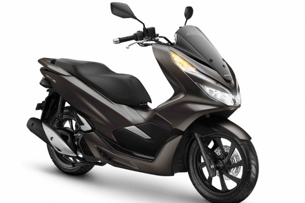 Honda PCX dengan warna baru Magnificient Matte Brown