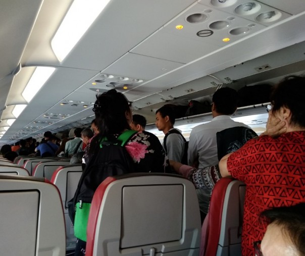 Ilustrasi suasana mudik dalam pesawat (Foto: Zar/Riau1.com) 