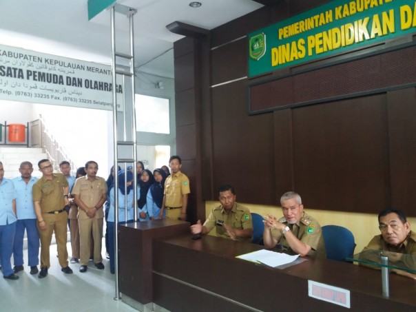 Sidak Absensi di Dinas Pendidikan