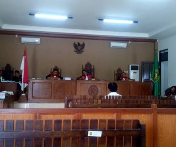 Ilustrasi Suasana Persidangan di Pengadilan Negeri (Foto: Istimewa/Internet)