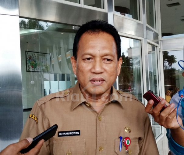 Kepala Badan Kepegawaian Daerah (BKD) Riau, Ikhwan Ridwan (Foto: Zar/Riau1.com) 