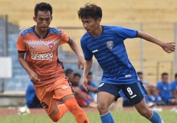 PSPS Riau saat lakoni uji coba dengan PS Tornado di Stadion Kaharuddi Nasution Rumbai, Sabtu kemarin (foto: @pspsriau)