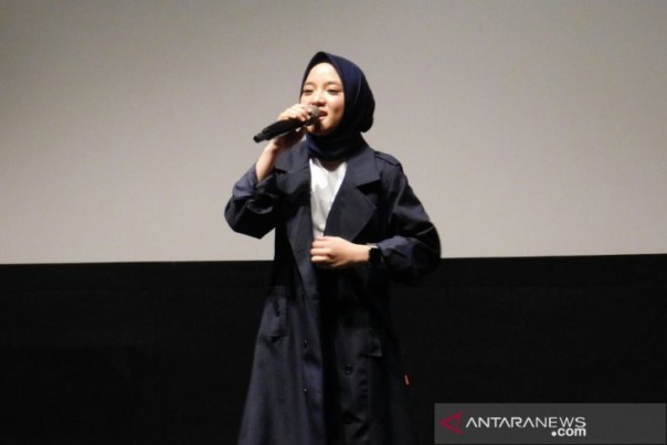 Nissa Sabyan dalam sebuah acara.