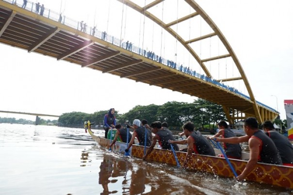 Salah satu tim dalam event PIDBF 2019 di Sungai Siak Pekanbaru (foto: dok/riau24group)