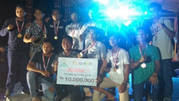 Tim SMA Olahraga Riau sebagai juara pertama nomor Pekanbaru Open 2019 (foto: barkah/riau1.com)