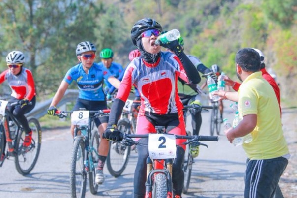 Atlet MTB Riau, Noviana saat mengikuti kejuaraan Uttarakhand Himalayan MTB Challenge 2019 beberapa waktu lalu