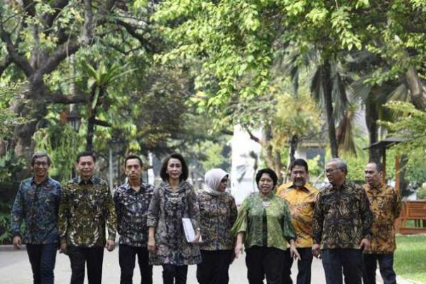 Ini Panitia Seleksi Calon Pimpinan KPK, Indriyanto Seno Adji dkk. 