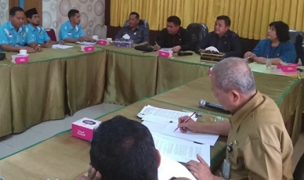 DPRD Siak hearing dengan PT TJC bersama Disnaker Siak dan PK KNPI Tualang