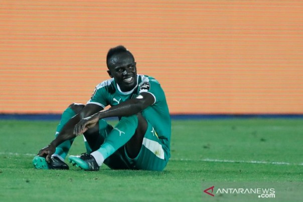 Pemain Timnas Senegal, Sadio Mane tersenyum usai mengalahkan Uganda, Sabtu dini hari WIB. 