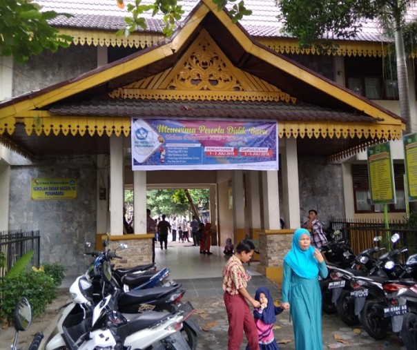 Kompleks SDN 01, SDN 10, dan SDN 156 Pekanbaru di Jalan Ahmad Yani. Foto: Surya/Riau1.