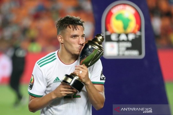 Penyerang Timnas Aljazair Ismael Bennacer dinobatkan sebagai Pemain Terbaik Piala Afrika 2019, Sabtu. 