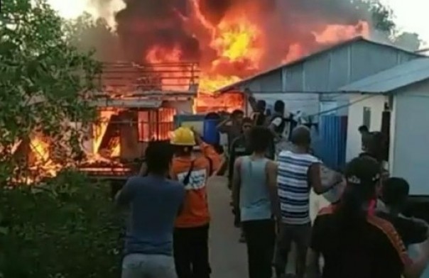 Kebakaran belasan rumah di Inhil