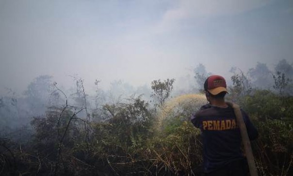 Pemadaman di Desa Darul Aman Bengkalis