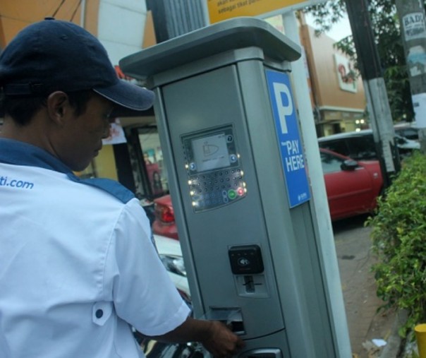 Parkir elektronik naikkan retribusi Bekasi. Foto: Istimewa.