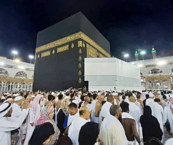 Jemaah Haji sedang melaksanakan ibadah (Foto: Istimewa/haji.kemenag.go.id)