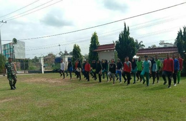 Sejumlah siswa-siswi mengikuti seleksi Paskibra tingkat Kecamatan Ukui