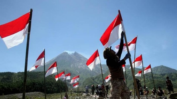 Ilustrasi pemasangan bendera merah putih