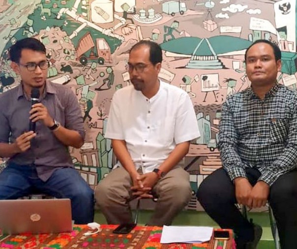 Walhi dan Jikalahari mengajukan Permohonan Keberatan terhadap Perda 10 Tahun 2018 tentang RTRW Riau Tahun 2018-2038 (Foto: Istimewa)