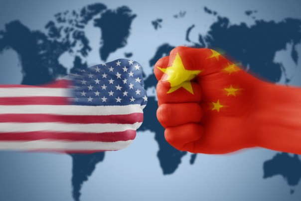 Ilustrasi bendera Amerika Serikat dan China. 