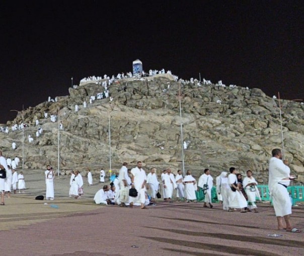 Jabal Rahmah dikunjungi jemaah haji (Foto: Istimewa/haji.kemenag.go.id)