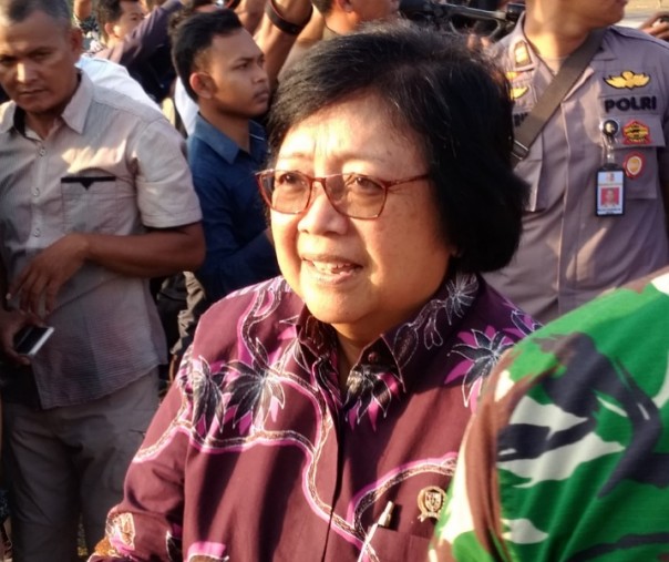 Menteri Lingkungan Hidup dan Kehutanan, Siti Nurbaya Bakar saat berada di Pekanbaru (Foto: Zar/Riau1.com)