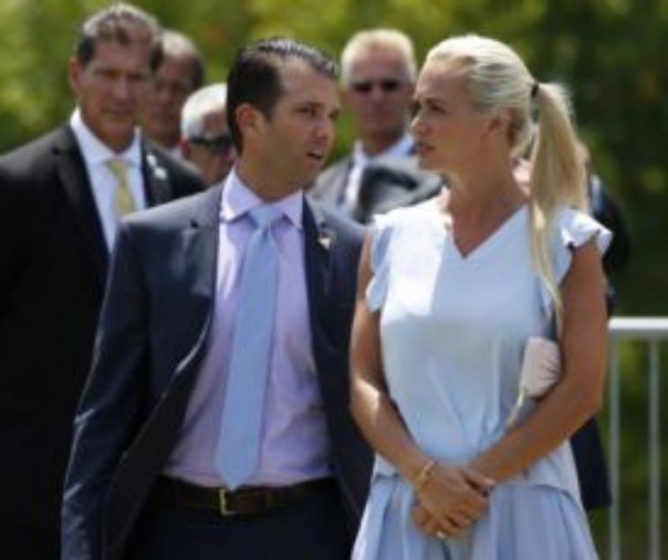 Putra Presiden Amerika Serikat Donald Trump, Donald Trump Jr. dan istri (Foto: Istimewa/Reuters)