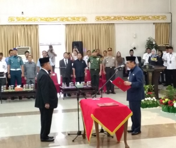 Suasana pelantikan Ahmad Syah Harrofie sebagai Pj Sekretaris Daerah Provinsi Riau (Foto: Zar/ Riau1.com)