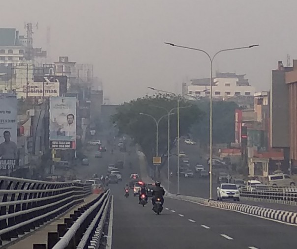 Seperti ini kabut asap yang menyelimuti Kota Pekanbaru sejak 30 Juli 2019 lalu. Foto: Surya/Riau1.