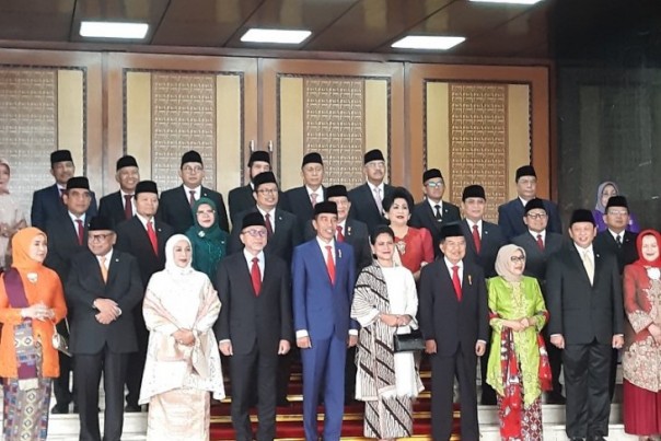 Presiden Jokowi dan Wapres Jusuf Kalla bersama petinggi MPR, DPR dan DPD di Gedung MPR RI, Jumat pagi. 