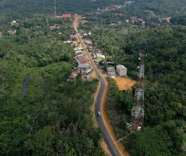 Foto udara kawasan Bukit Nyuling, Tumbang Talaken Manuhing, Gunung Mas, Kalimantan Tengah. Foto: Antara. 