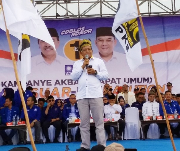 Presiden Partai Keadilan Sejahtera (PKS) Sohibul Iman saat berada di Pekanbaru (Foto: Zar /Riau1.com)