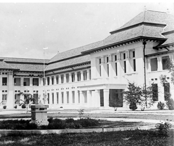 Universitas Indonesia zaman Belanda (Foto: Istimewa/Internet)