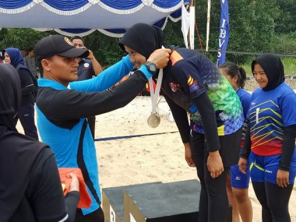 Tim voli pasir putri Kecamatan Pekanbaru Kota di Porkot VII Pekanbaru 2019
