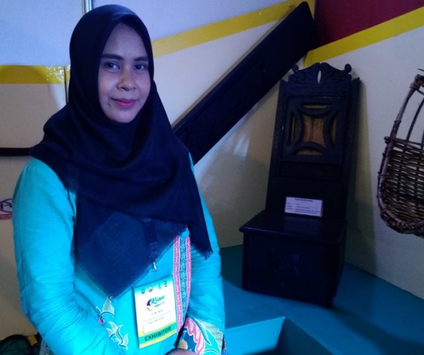 Bimbingan Edukasi Museum Sang Nila Utama Pekanbaru, Wulan (Foto: Zar/Riau1.com)