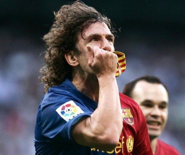 Carles Puyol usai mencetak gol (Foto: Istimewa/Internet)