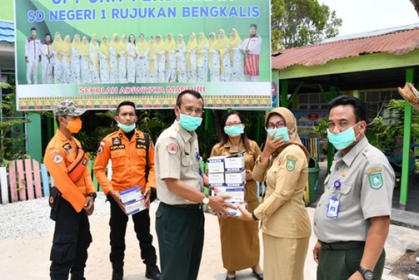 BPBD Bengkalis membagikan masker