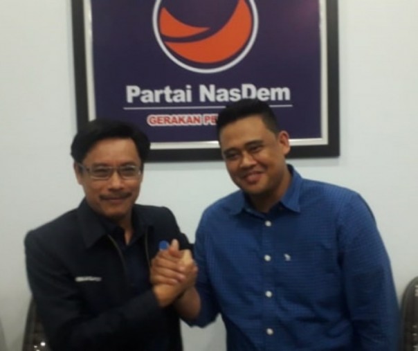 Bobby dan Iskandar saat bertemu di Sekretariat Nasdem. Foto: Istimewa.