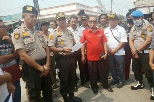 Aksi massa menuntut janji Pelindo 1 di Kecamatan Tualang Siak