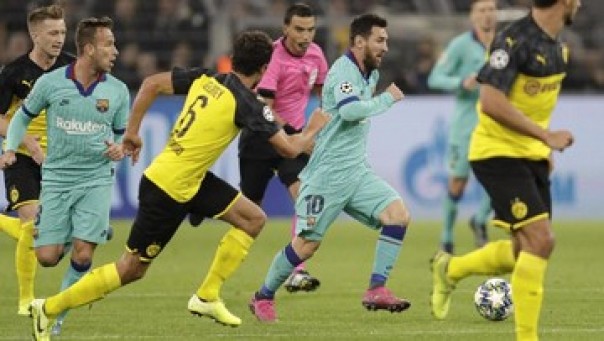 Lionel Messi dkk gagal memberikan kemenangan untuk Barcelona usai ditahan imbang Dortmund, Rabu dini hari WIB. 