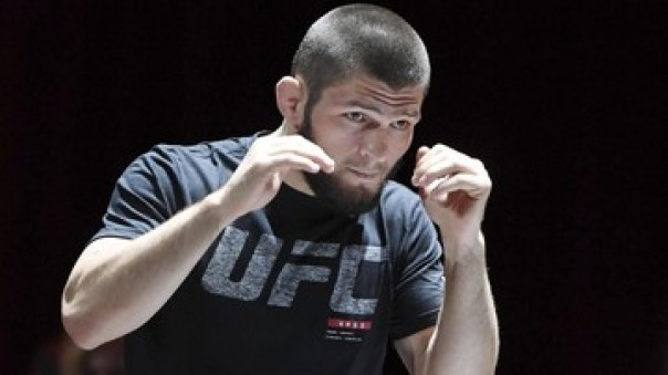 Petarung bebas, Khabib Nurmagomedov. 