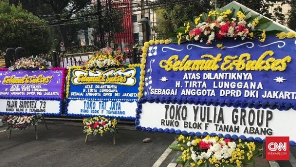 Ini ucapan papan bunga untuk Guruh Tirta Lunggana  dilantik menjadi anggota DPRD DKI Jakarta, Selasa.  