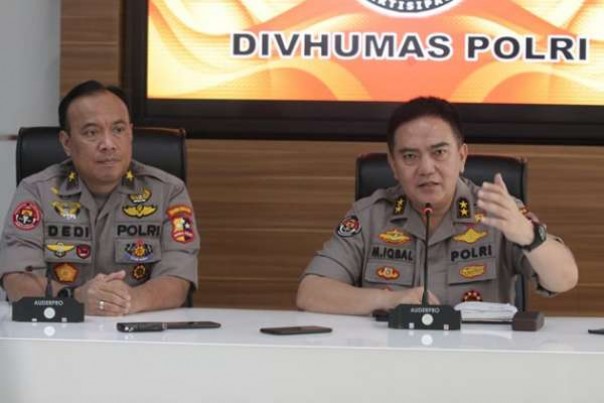 Karopenmas Brigjen Pol Dedi Prasetyo dan Kadiv Humas Mabes Polri Irjen Pol Muh Iqbal.