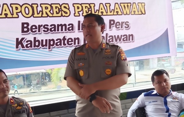 Kapolres Pelalawan, AKBP M Hasyim Risahondua