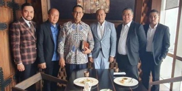 Ini Foto Fraksi Nasdem bersama Gubernur DKI Jakarta Anies Baswedan, Kamis. 