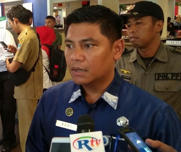 Sekretaris DPMPTSP Kota Pekanbaru Rudi Misdian. Foto: Surya/Riau1.