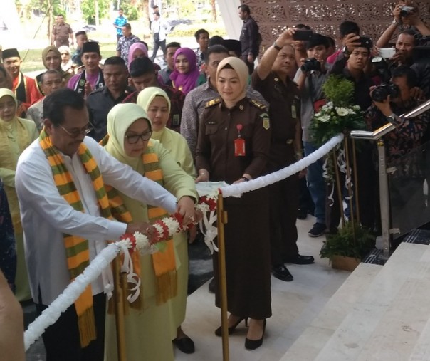 Peresmian Gedung Kantor Kejati Riau Yang Baru Oleh Jaksa Agung RI H.M Prasetyo (Foto: zar/riau1.com)