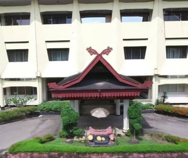 Salah satu bangunan gedung Unilak (Foto: Istimewa/Internet)